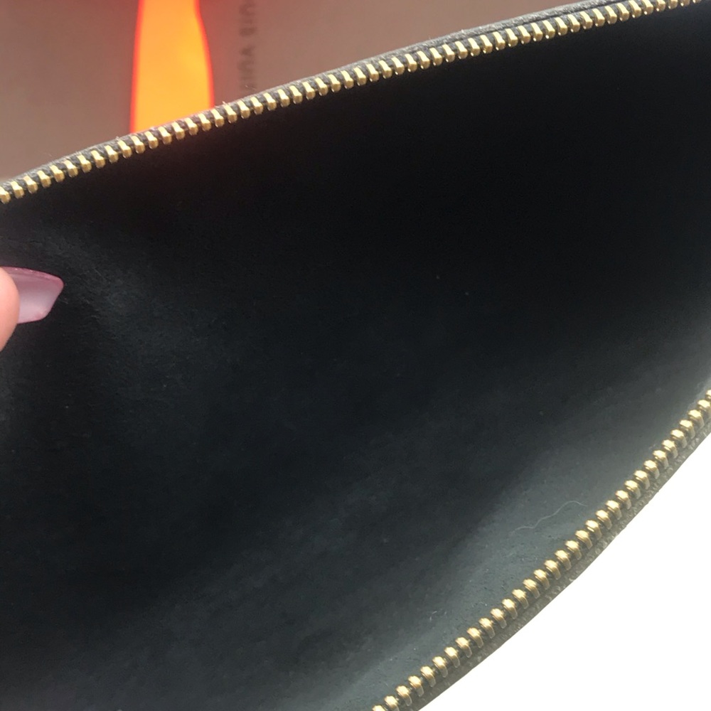 Louis Vuitton Epi Pochette Clutch Wristlet Pouch - Picture 13 of 15